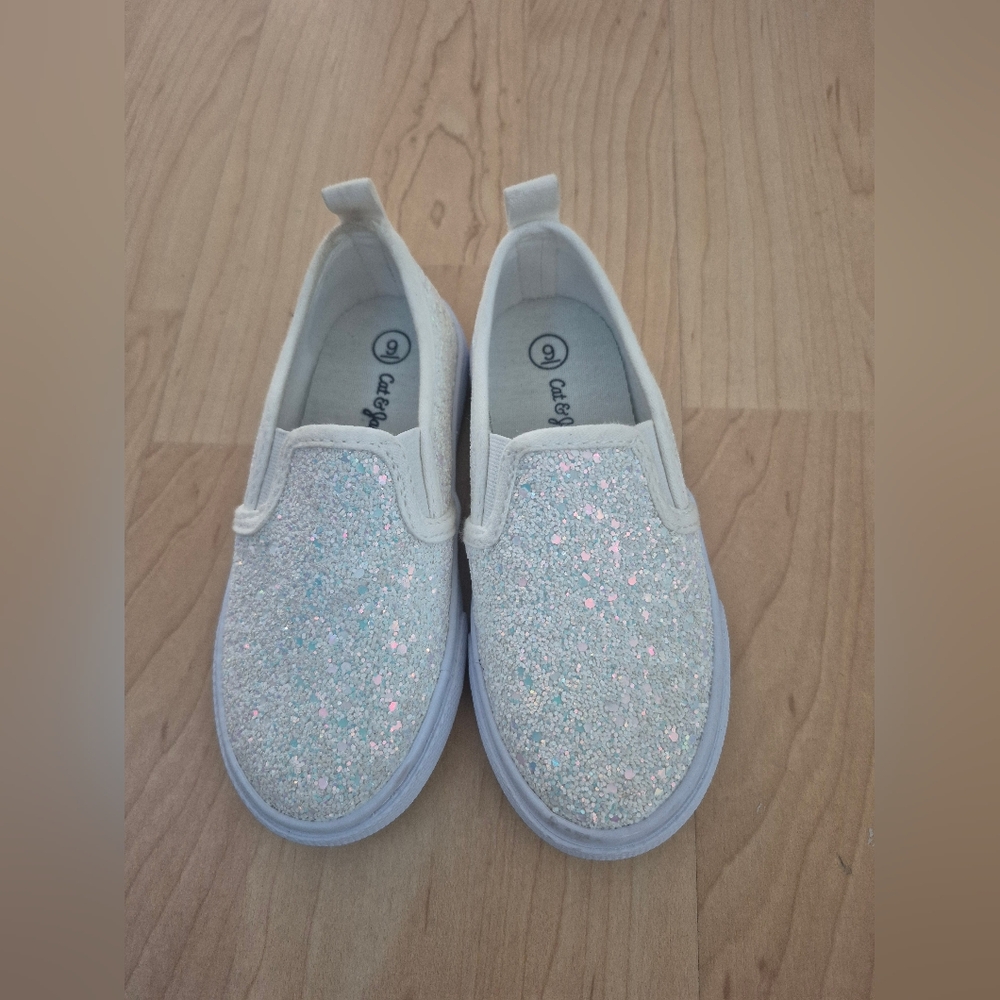 Cat&Jack Brand Toddler size 9 slip on white sparkling shoes